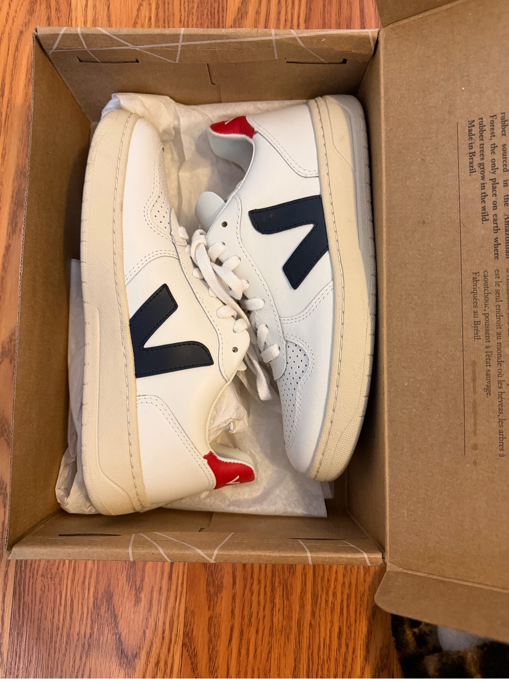 VEJA V-10 White Leather Sneakers EU 37 US 6 6.5
